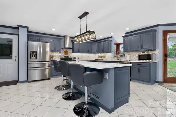525 Shoreline Drive, Lancaster, SC 29720