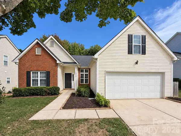 9326 Royal Highlands Court, Charlotte, NC 28277