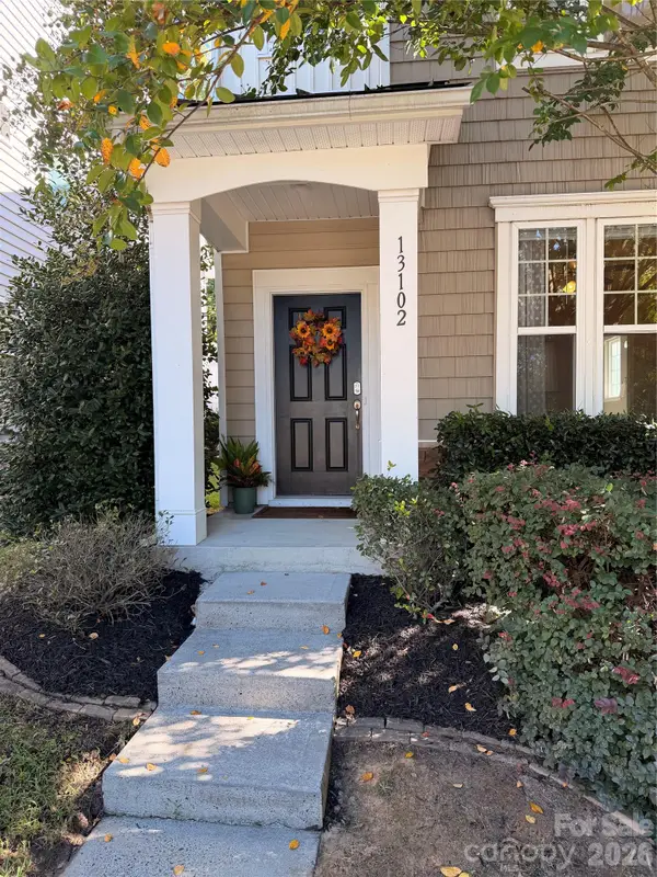 13102 Heath Grove Drive, Huntersville, NC 28078