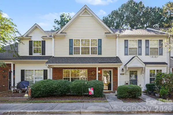 12732 Hennigan Place Lane, Charlotte, NC 28214