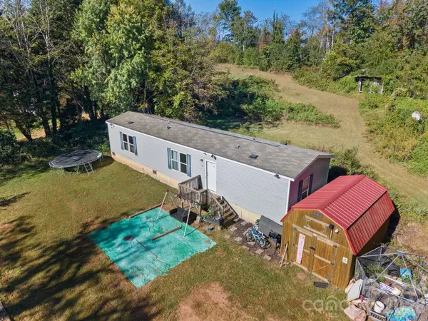 57 Willis Road, Asheville, NC 28806