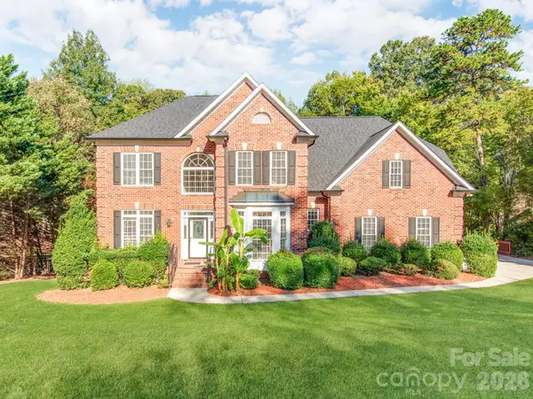 2910 Providence View Lane, Charlotte, NC 28270