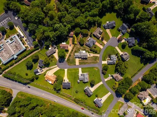 2065 Gary Lane, Hickory, NC 28602 - #2