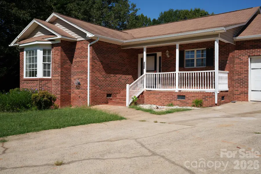 2065 Gary Lane, Hickory, NC 28602 - #3
