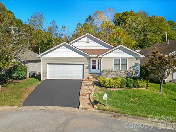 88 E Danbury Lane, Brevard, NC 28712