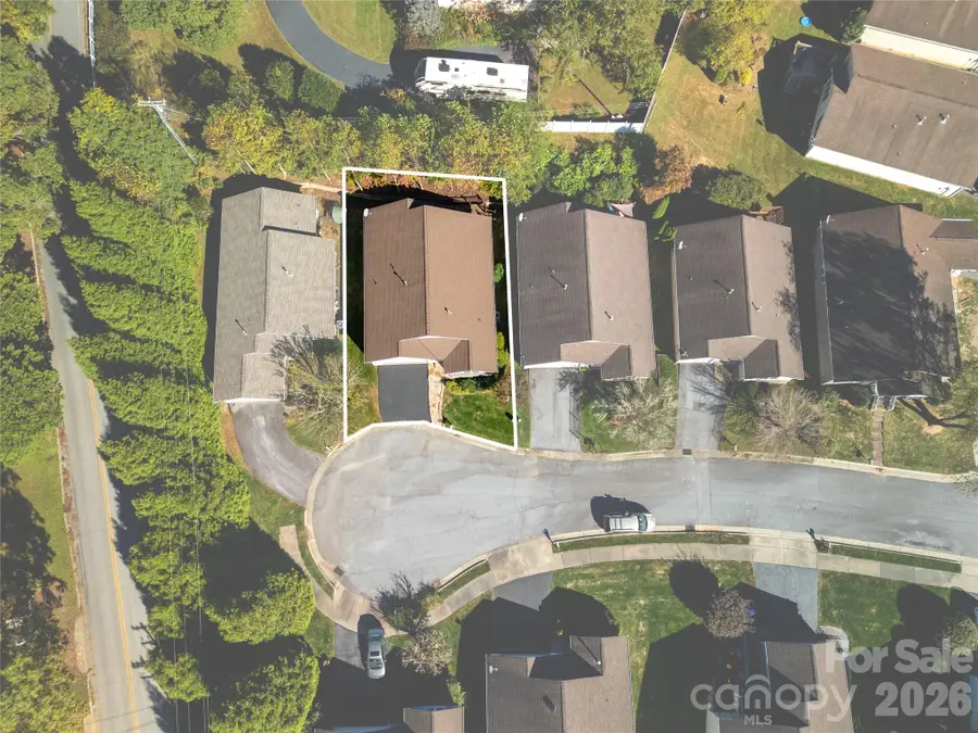 88 E Danbury Lane, Brevard, NC 28712 - #2
