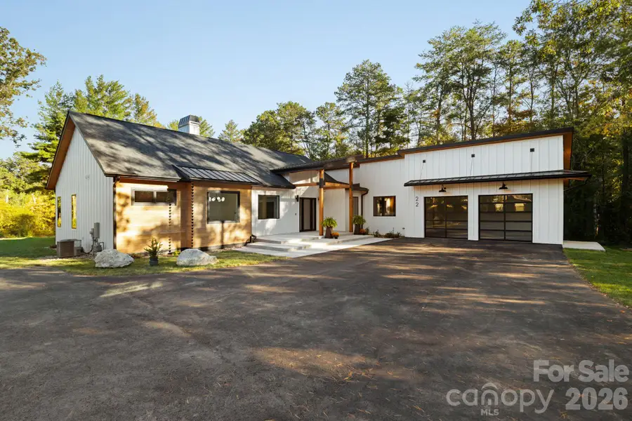 22 Willowbrook Road, Asheville, NC 28805 - #2