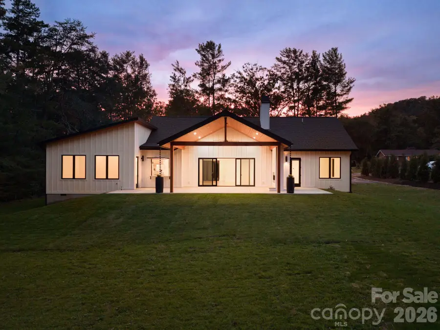 22 Willowbrook Road, Asheville, NC 28805 - #3