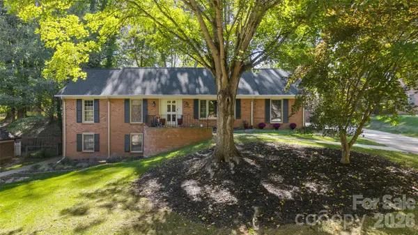 6626 Rocky Falls Road, Charlotte, NC 28211