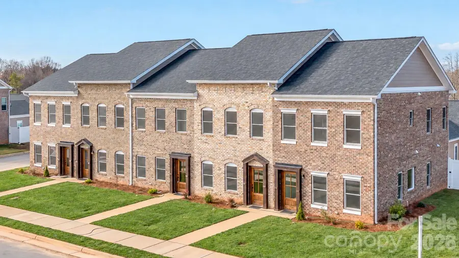 2113 24th Street Lane, Hickory, NC 28602 - #3