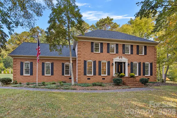 2716 Oldenway Drive, Charlotte, NC 28269