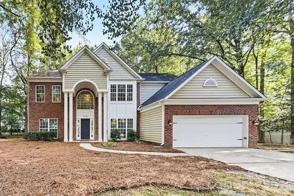 15725 Prestwoods Lane, Huntersville, NC 28078
