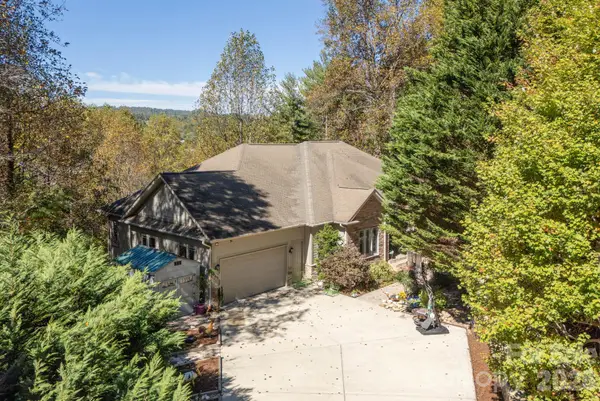 111 Cub Run, Flat Rock, NC 28739