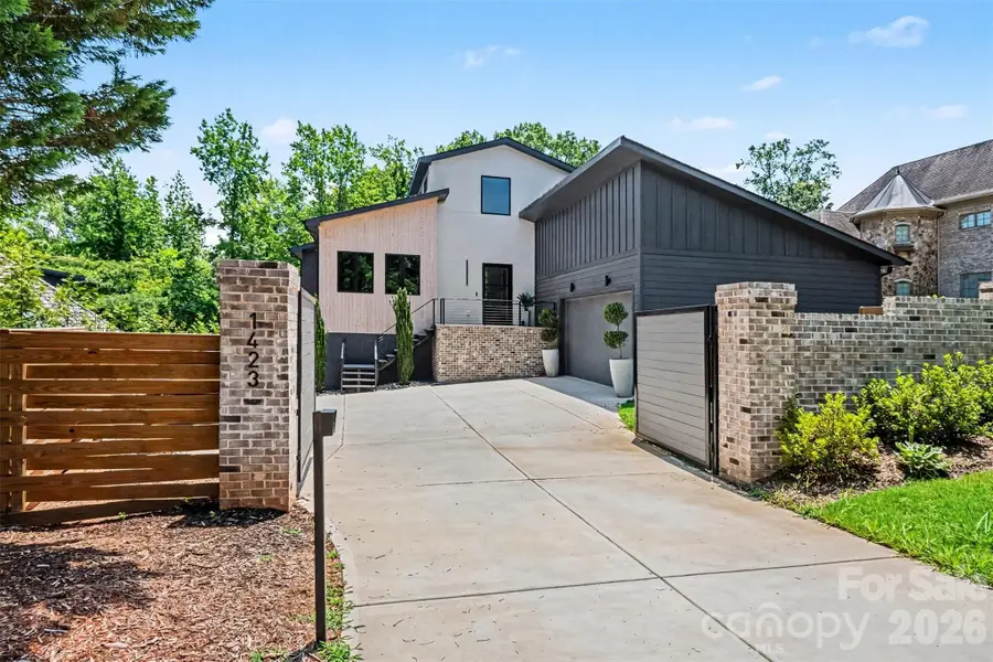 1423 S Wendover Road, Charlotte, NC 28211 - #3