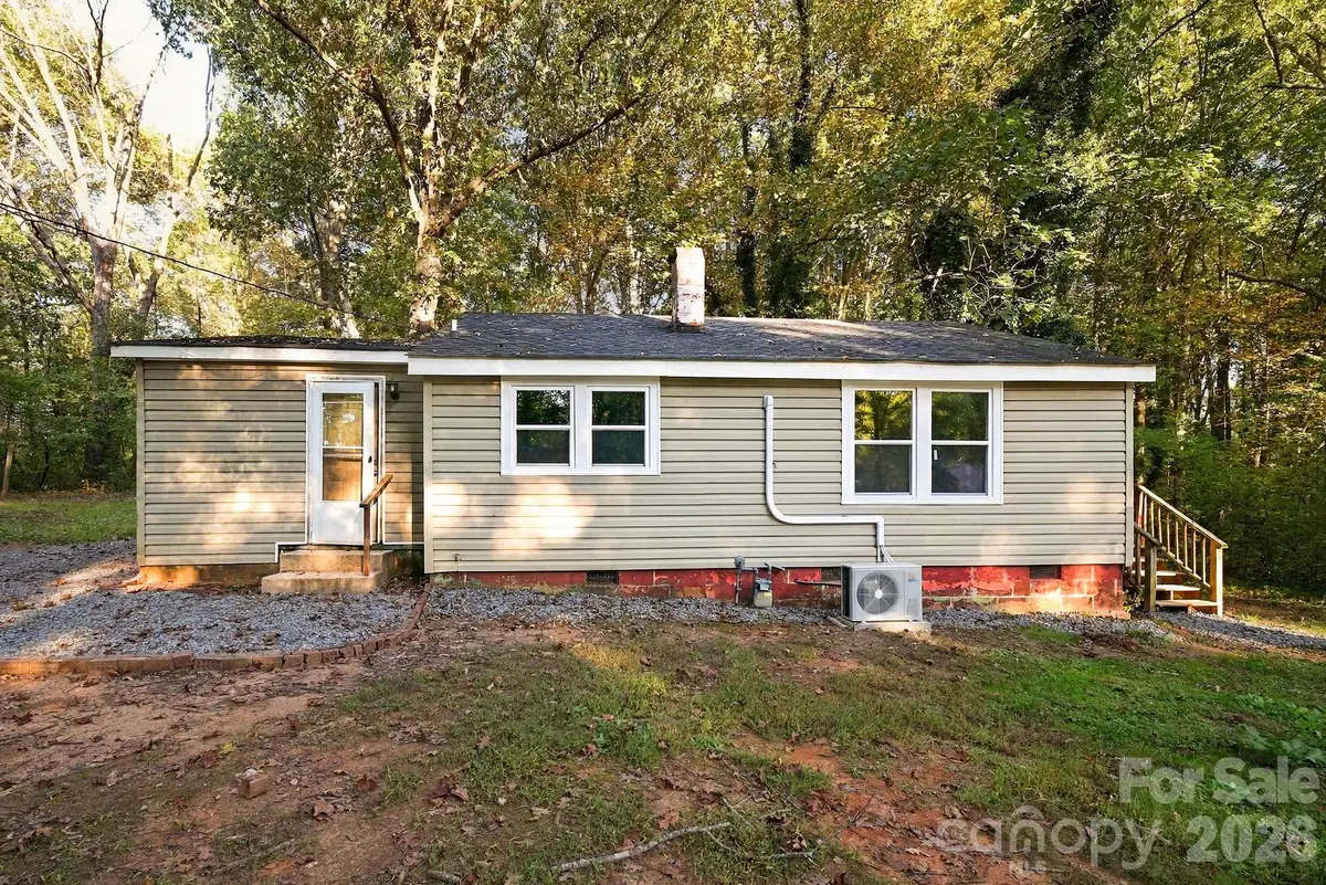 1521 10th Street, Statesville, NC 28677 - #1