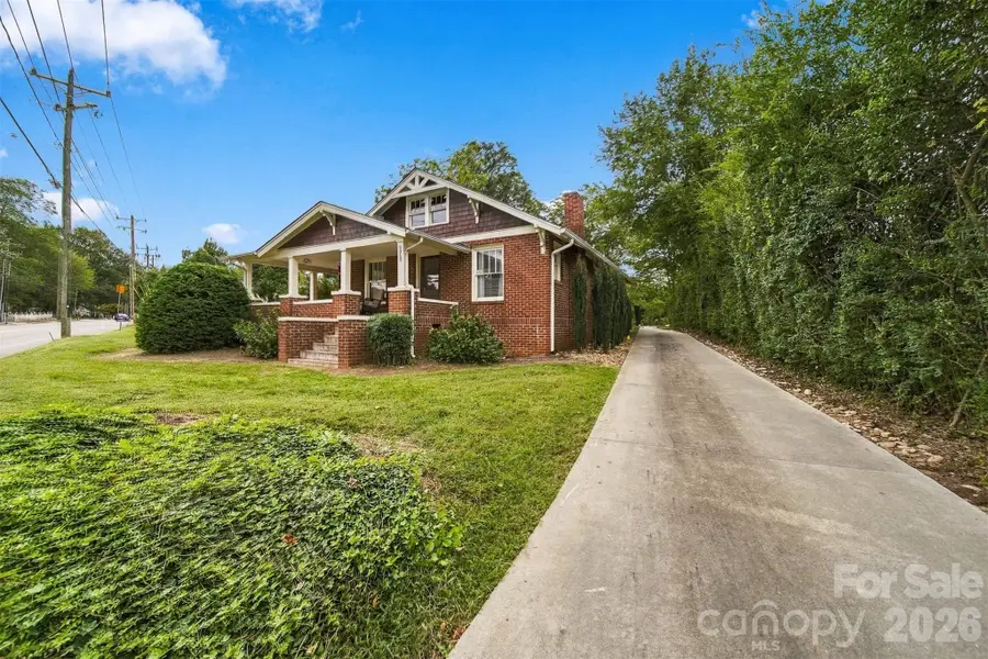 1339 5th Street Ne, Hickory, NC 28601 - #3