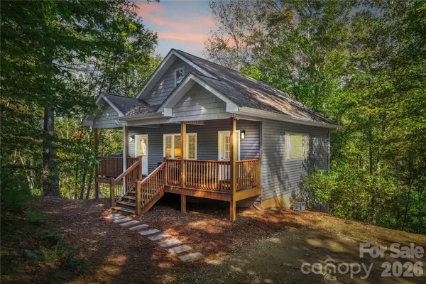 5 Goodman Road, Asheville, NC 28804