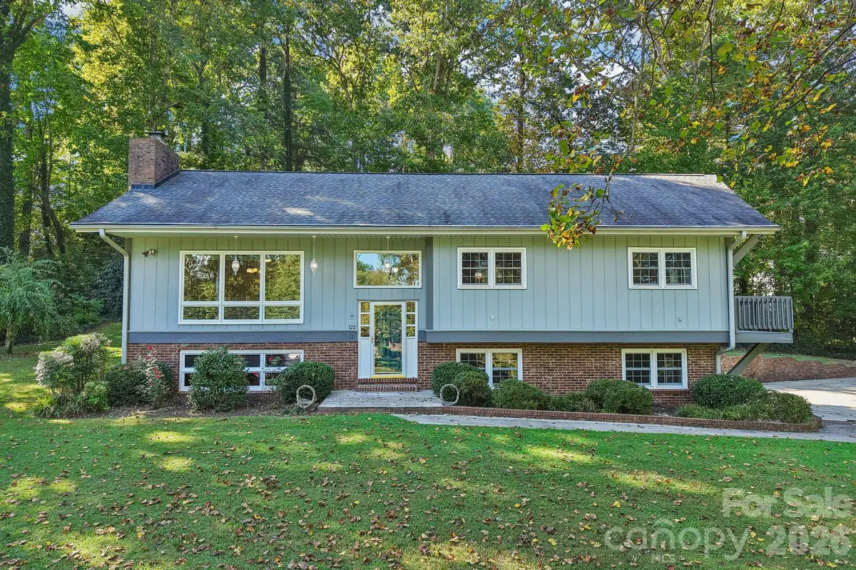 122 W Laurel Lane, Etowah, NC 28729 - #1
