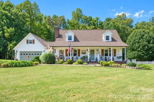 2105 Valley View Lane, Lincolnton, NC 28092