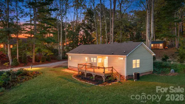 17 Berry Hill Road, Asheville, NC 28806