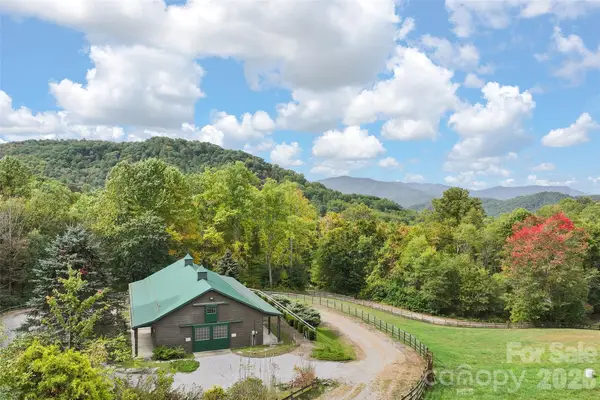 45 Smoke Vine Trail, Clyde, NC 28721