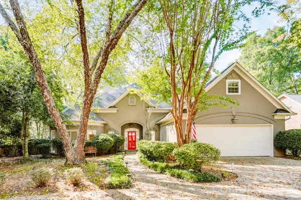7201 Charter Brook Drive, Charlotte, NC 28270