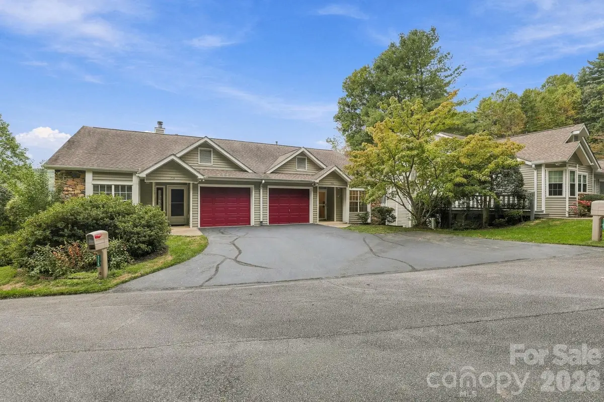 725 N Park Place, Hendersonville, NC 28791 - #1