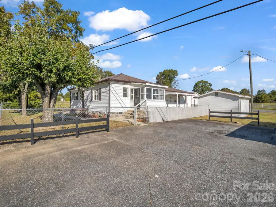 7508 Dallas Cherryville Highway, Cherryville, NC 28021 - #3