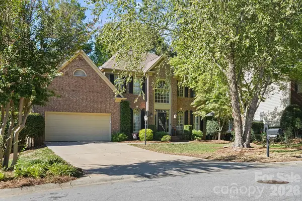 16131 Cranleigh Drive, Huntersville, NC 28078