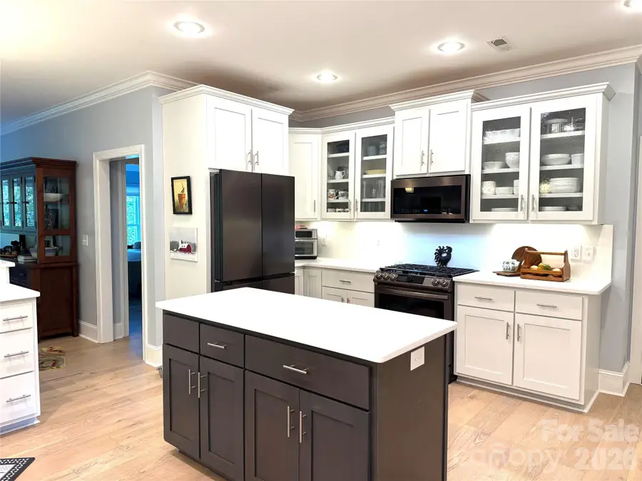 3450 4th Street Boulevard Nw, Hickory, NC 28601 - #2