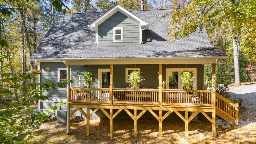 203 Sawyer Lane, Horse Shoe, NC 28742 - #2