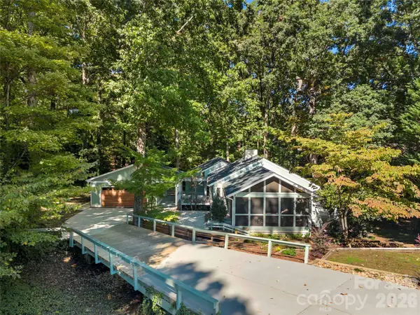 6 Oakwood Court, Clover, SC 29710