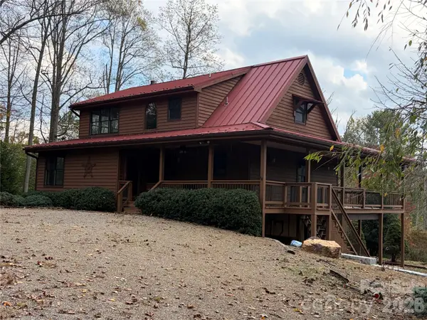 60 Splendor Drive, Green Mountain, NC 28740