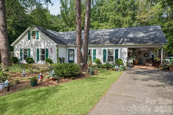 11210 Walking Horse Lane, Charlotte, NC 28215