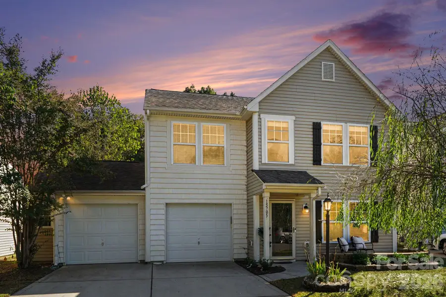 15705 Lakepoint Forest Drive #41, Charlotte, NC 28278 - #2