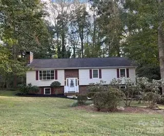210 Faye Court, King, NC 27021
