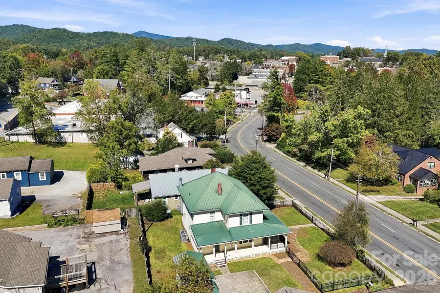 444 S Broad Street, Brevard, NC 28712 - #3