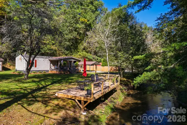 99 Lynn Lane, Glade Valley, NC 28627