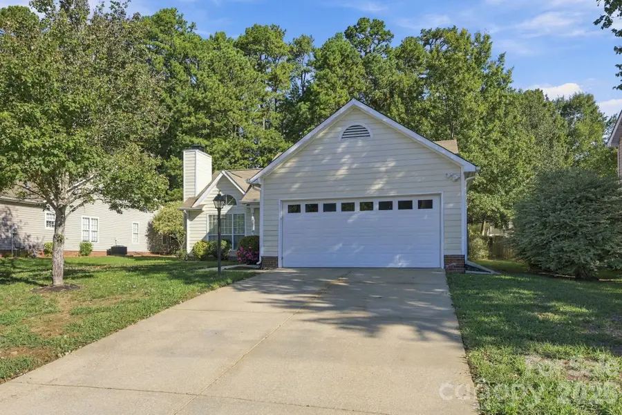 4000 Huntmeadow Drive, Charlotte, NC 28269 - #2
