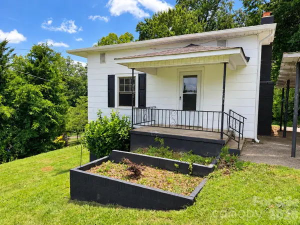 409 W Virginia Avenue, Bessemer City, NC 28016