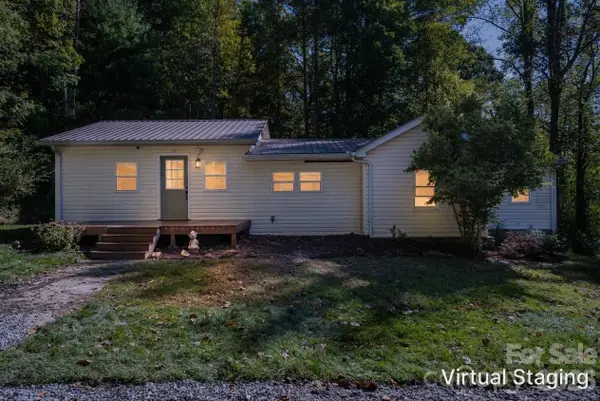 89 Sayles Town Road, Fairview, NC 28730