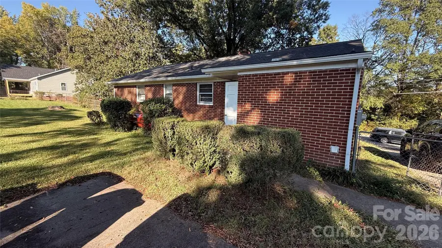 928 Beaumont Avenue, Greensboro, NC 27401 - #2