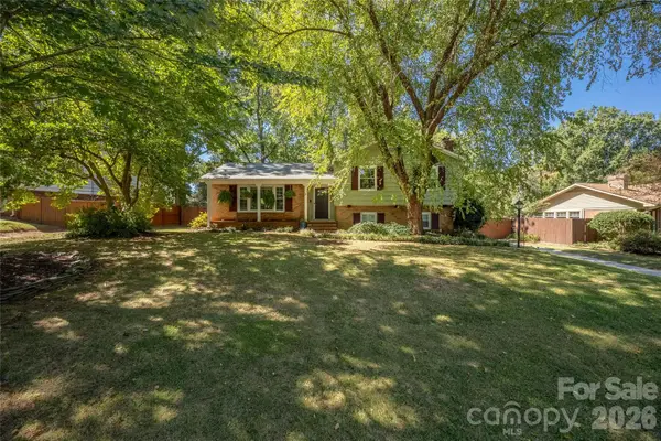 1912 Wedgedale Drive, Charlotte, NC 28210