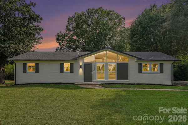 1902 19th Avenue Ne, Hickory, NC 28601