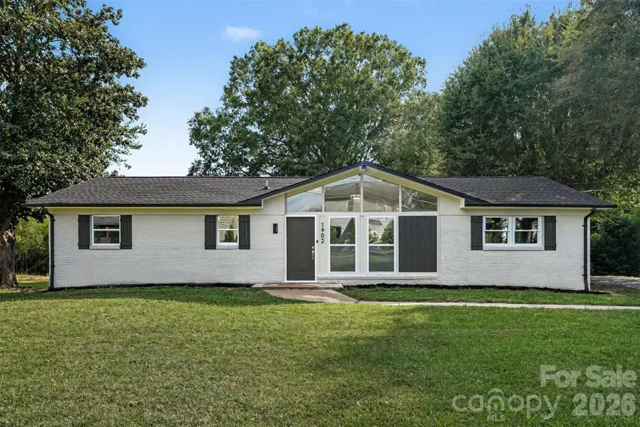 1902 19th Avenue Ne, Hickory, NC 28601 - #2