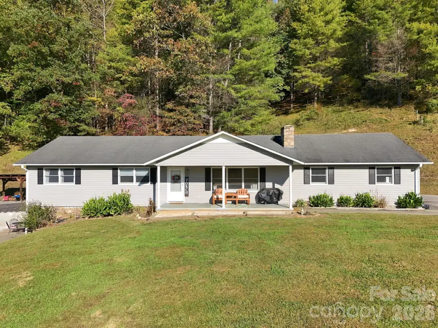 900 Prices Creek Road, Burnsville, NC 28714 - #2