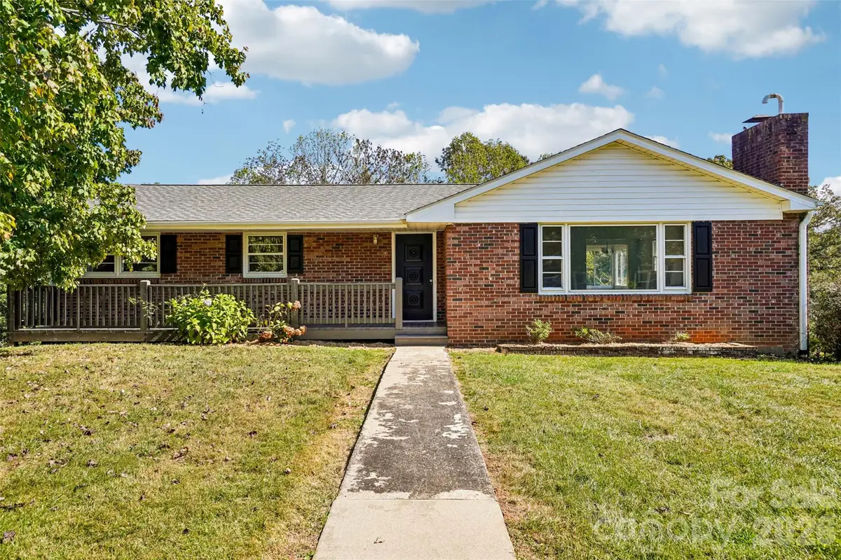 28 Highland Street, Weaverville, NC 28787 - #1