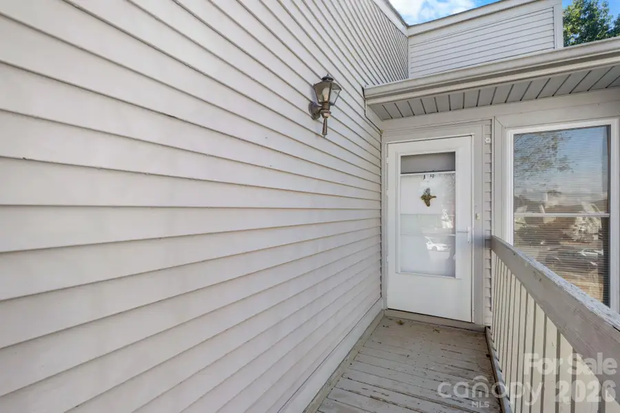 1050 21st Avenue Nw #14, Hickory, NC 28601 - #3