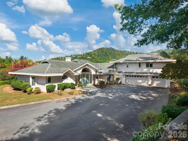 4 Oxford Court, Asheville, NC 28804