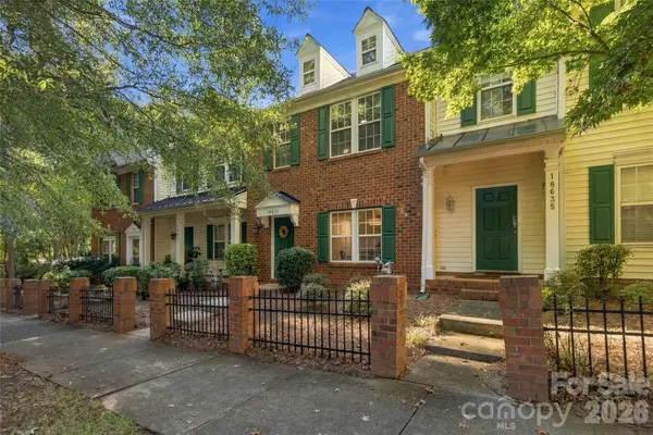 18631 Oakhurst Boulevard, Cornelius, NC 28031